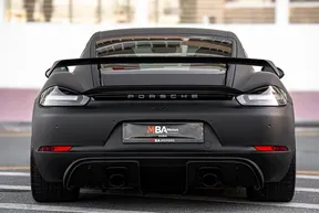Porsche Cayman 718 GT4 2023
