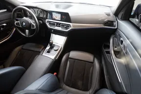 BMW 3 Series 330 2020
