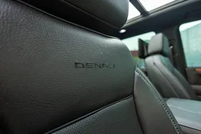 GMC Yukon XL 2500 2025