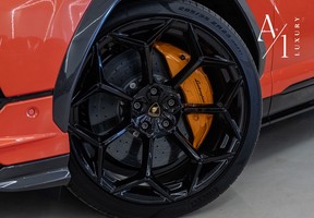 Lamborghini Urus 2024