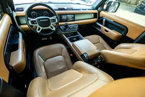 Land Rover Defender 90 2023