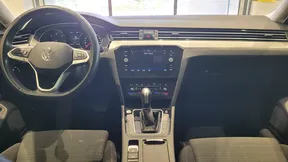 Volkswagen Passat 2022