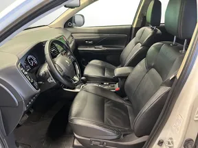Mitsubishi Outlander / Airtek 2019