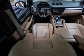 Porsche Cayenne 2022