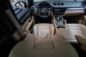 Porsche Cayenne 2022