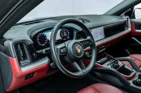 Porsche Cayenne 2024