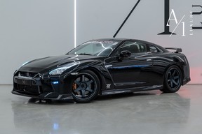 Nissan GT-R 2012
