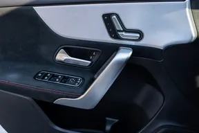 Mercedes-Benz A-Class 200 2021