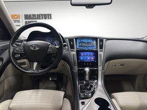 Infiniti Q50 2015
