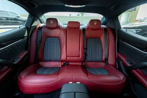 Maserati Ghibli 2021