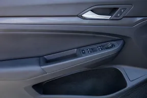 Volkswagen Golf GTI 2024