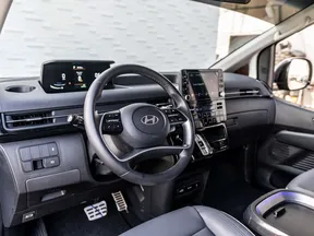 Hyundai Staria 2025