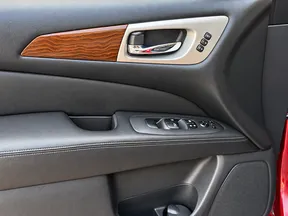 Nissan Pathfinder 2018