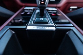 Porsche Cayenne 2023