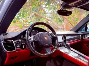 Porsche Panamera 4S 2014