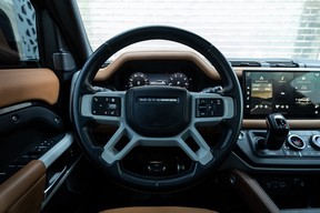 Land Rover Defender 110 2024