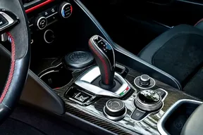 Alfa Romeo Giulia Quadrifoglio 2021