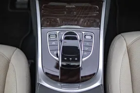 Mercedes-Benz G-Class 500 2023