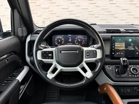 Land Rover Defender 110 2022