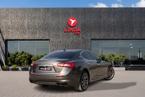 Maserati Ghibli S 2020