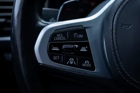 BMW 8 Series M850 2022