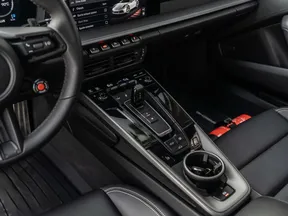 Porsche 911 Carrera 2025