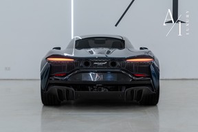 McLaren Artura 2023
