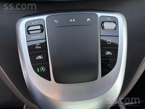 Mercedes-Benz V-Class 300 2022