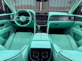 Bentley Bentayga 2021