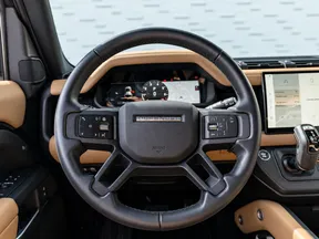 Land Rover Defender 110 2025