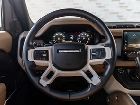 Land Rover Defender 110 2025