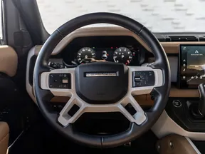 Land Rover Defender 110 2025