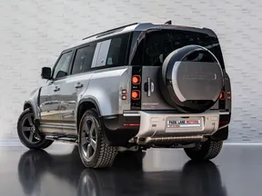 Land Rover Defender 110 2024