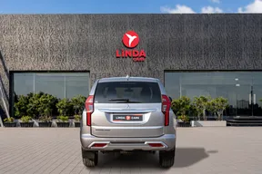 Mitsubishi Montero Sport 2025