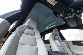 Polestar 4 2025