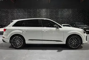 Audi SQ7 2024