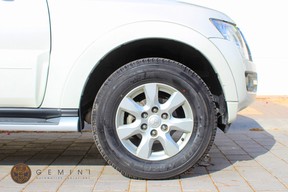 Mitsubishi Pajero / Shogun / Montero 2017