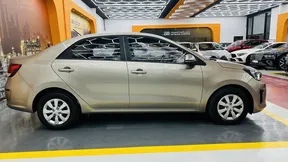 Kia Pegas 2021