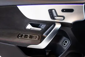 Mercedes-Benz A-Class 200 2021