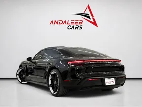Porsche Taycan 2023