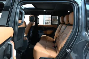 Land Rover Defender 130 2023