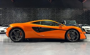 McLaren 570S 2016
