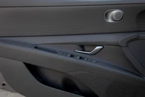 Hyundai Elantra / Avante 2023