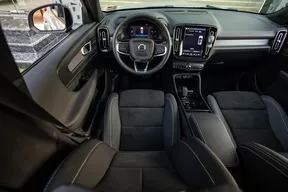 Volvo XC40 2023