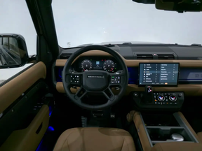 Land Rover Defender 110 2025