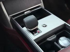 Land Rover Range Rover 2025