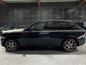 Rolls-Royce Cullinan Black Badge 2021