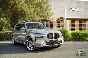 BMW X7 40 2023