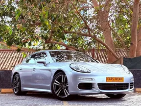 Porsche Panamera 4S 2014