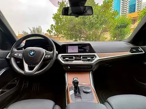 BMW 3 Series 330 2020